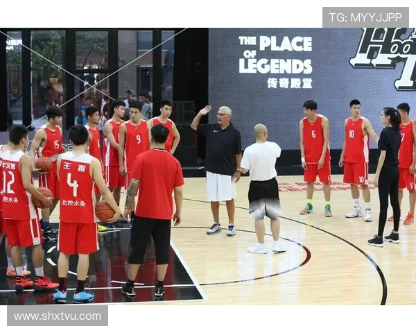 探讨现代篮球技术演进与球场文化融合趋势及未来发展路径解析全景