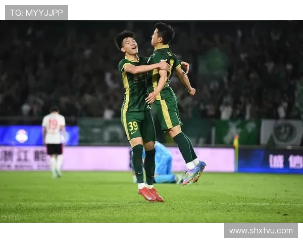 浙江队迎战长春亚泰展开激烈角逐 力争突破关键时刻攻防对决